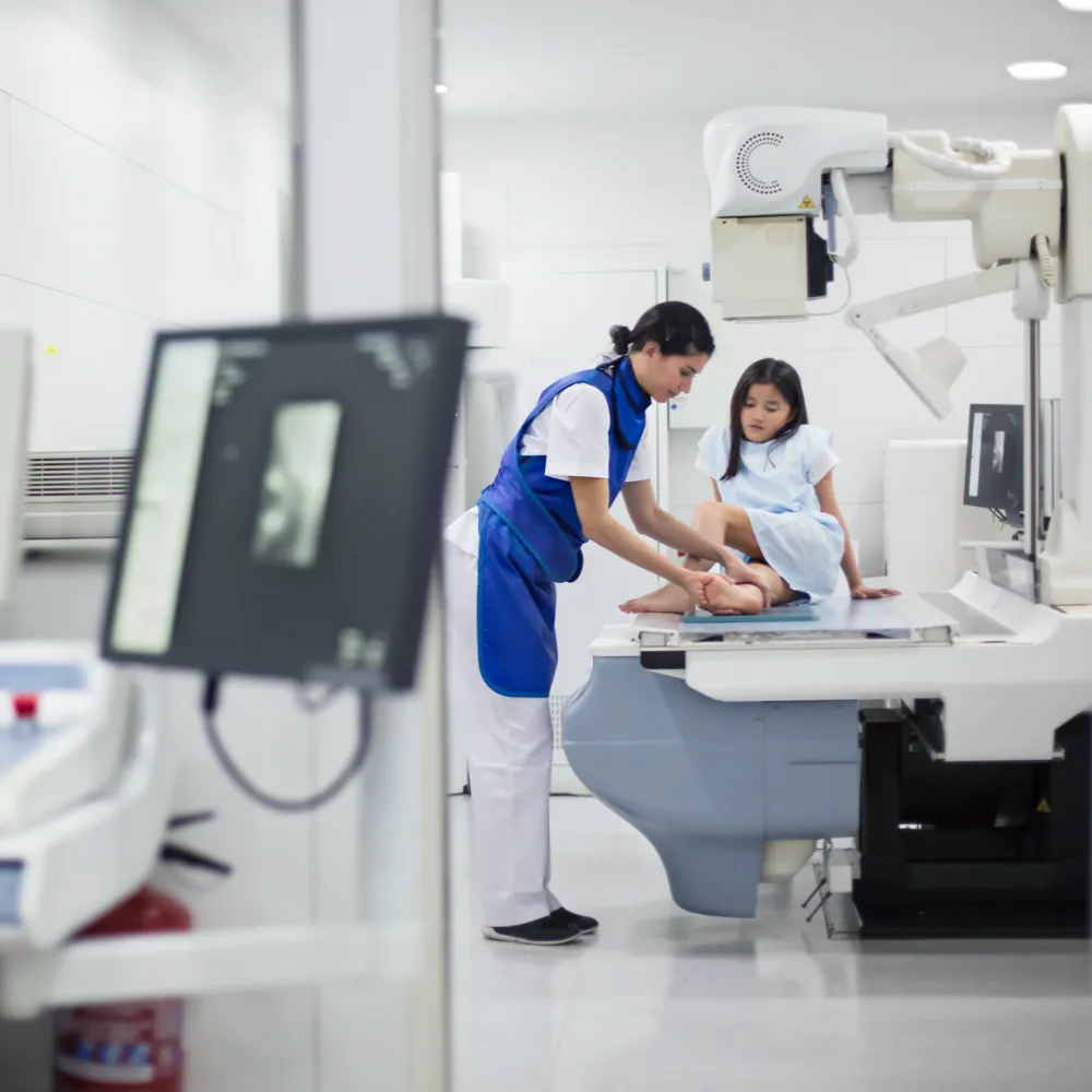 radiology tech preps patient